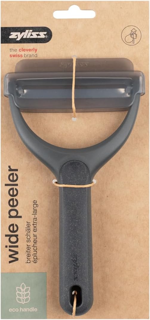 Zyliss Wide Peeler β Extra-Wide Stainless Steel Blade for Cabbage, Eggplant & Large Produce β Ergonomic Wheatstraw Handle β Safety Blade Cover β Dishwasher Safe β 5-Year Guarantee