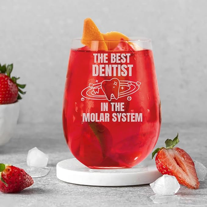 Custom Engraved Wine Glass - Personalized Dentist Gifts, Graduation Gift for Dental Student, Birthday Appreciation Gift for Dentist Assistant Hygienist Medical Graduate (Wine, Dentist)