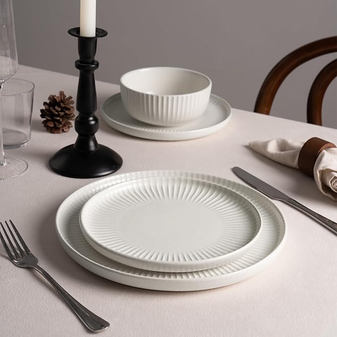 Famiware Starlight Dinnerware Sets, Plates and Bowls Dish Set of 6 (18 Pieces), Ribbed Textured Tableware - Dishwasher & Microwave Safe, Chip Resistant, Reactive Glaze, Matte Reactive White