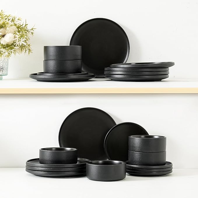 Stoneware Dinner Plates Set of 4, 10.25 Inch Plates for Steak, Pasta, Ceramic Plates Sets, Microwave Safe, Dishwasher Safe, Versatile for All Seasons, Matte Black