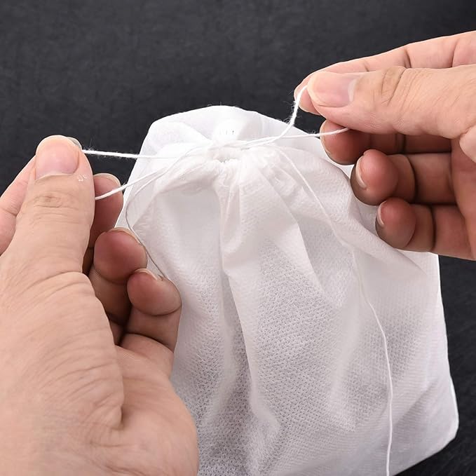 TamBee 8" x 10" Tea Bags Disposable Bag Reusable Tea Bags for Loose Tea Empty Drawstring Seal String Bag Non Woven for Coffee Cook Bath Desiccant 100 Pcs