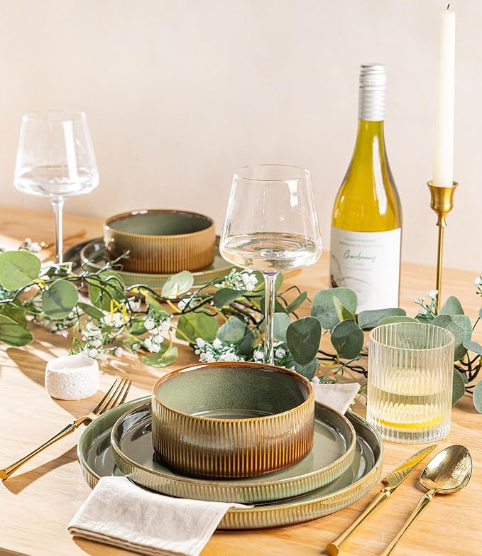 TheTerra Ceramic Dinnerware Sets for 4, 12 Pieces Porcelain Lightweight Plates and Bowls Sets, Scratch Resistant Dish Set, Oven & Microwave & Dishwasher Safe, Brown Green