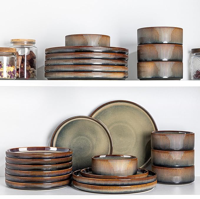 TheTerra Ceramic Dinnerware Sets for 4, 12 Pieces Porcelain Lightweight Speckled Plates and Bowls Sets, Scratch Resistant Dish Set, Oven & Microwave & Dishwasher Safe, Brown