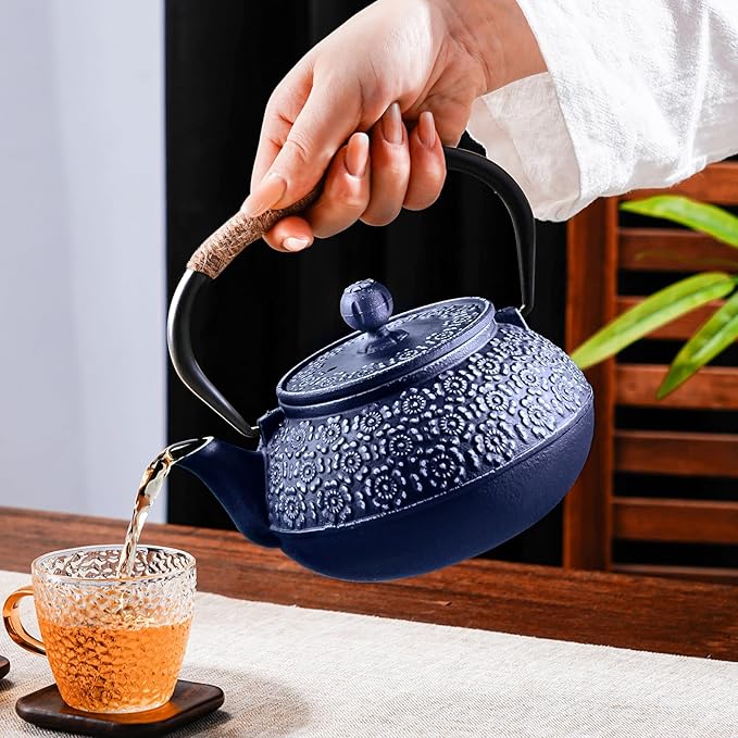 PARACITY Cast Iron Teapot Japanese 30.5 OZ, Tea Kettle Pot for Stove Top, Tea Pot with Stainless Steel Infusers for Loose Tea, Boiling Hot Water Tea, Mothers Day Gifts from Daughter/Son (Blue)