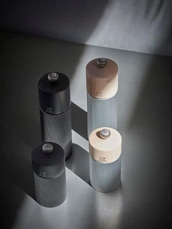PEUGEOT- Line Pepper Mill - Classic Grind Adjustment - Aluminum and PEFC Certified Wood-Made in France - Carbon Color. 12 cm -4.75"