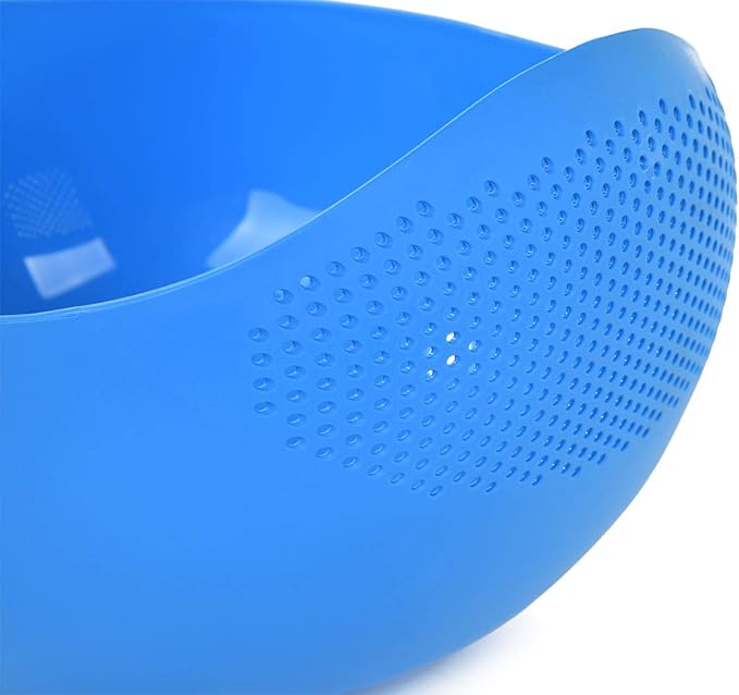 Mintra Home Rice Colander (Blue) - Strainer, Lightweight, for cleaning rice, beans, fruit and vegetables 9.5x13x7