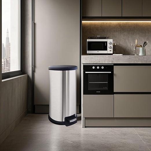10 Gallon Trash Can with Lid, Tall Round Stainless Steel Kitchen Garbage Can with Plastic Lid, Liner Free Step-on Pedal Hand Free Trash Can, 40 Liter Capacity, Silver