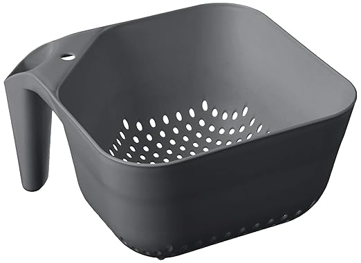Tovolo Tovolo 3 Quart Colander BPA Free Food Safe Plastic Strainer with Handle Heavy Duty Heat Resistant Pasta and Veggies Kitchen Drainer Steam Basket Dishwasher Safe, Charcoal Gray