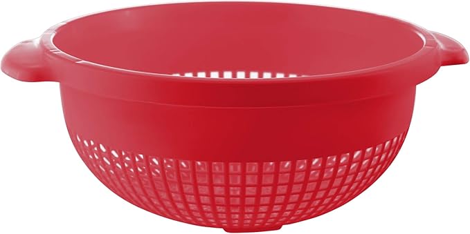 YBM Home Deep Plastic Strainer Colander with Handle – Made of Food Safe BPA-Free Plastic - Durable and Dishwasher Safe - Use for Pasta, Noodles, Spaghetti, Vegetables and More (1, Red)