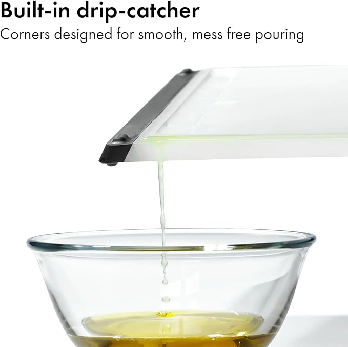OXO Good Grips 2-Piece Cutting Board Set, Cutting Boards for Kitchen Prep, Non-Porous Double-Sided Design, Dishwasher-Safe, Durable Kitchen Essentials