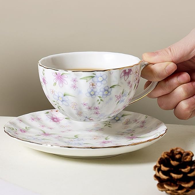 Bone China teacups,Vintage flower Pattern Espresso Teacups and Saucers,ceramic Coffee Mug Set & tea cups for women,about 7 oz(200 ml), Style01
