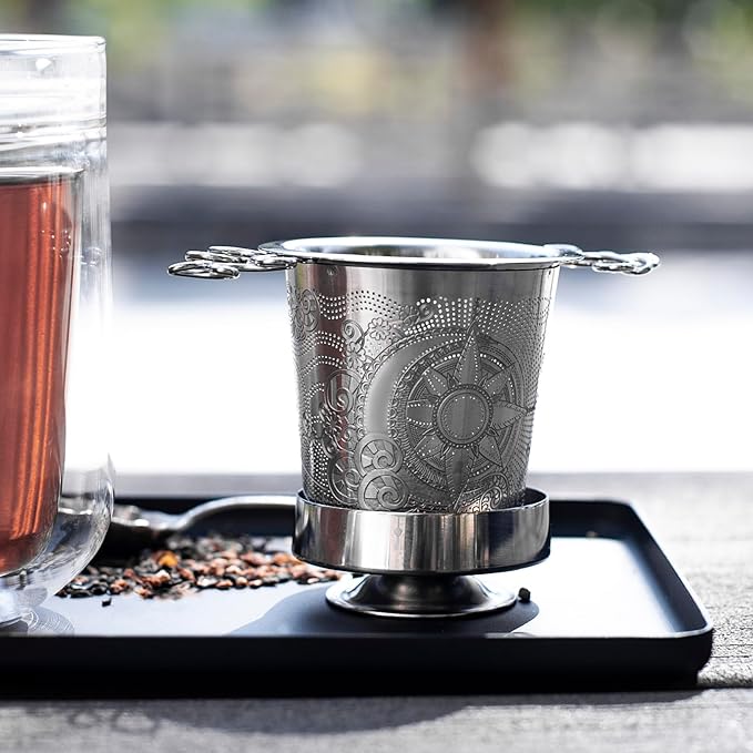 Luxury Tea Strainer Basket Gift Set - Gold Plated Infuser with Engraved Floral Motifs, Crystal Accent Chain for Loose Leaf Tea, Fine Mesh Filter & Ergonomic Handle