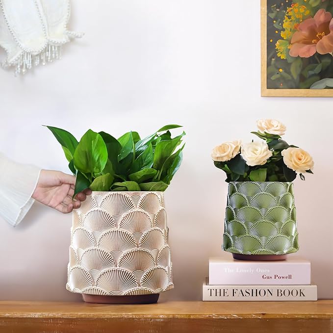 GUGUGO 8 Inch Pearl Beige Scale Planter, Cute Unique Plant Pot with Drainage, Eclectic Colorful Small Flower Planters Pots for Indoor Plants, Rainbow Funny Succulent Gardening Pot Gifts