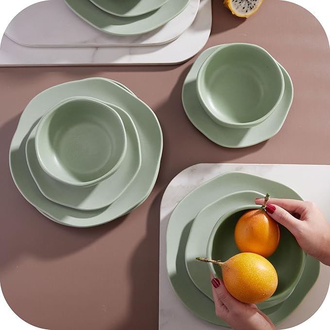 Corona Olivo ceramic dinnerware Set 12–piece, Plates and Bowls, Sets for 4, organic shape, light green.