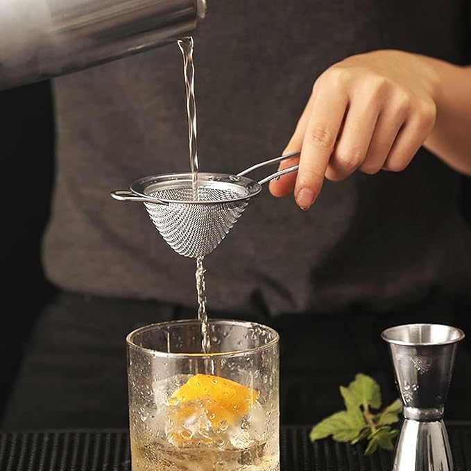 ELEEN Premium Stainless Steel Fine Mesh Strainers for Kitchen 3-Piece Set with Non-Slip Handle, Small, Medium & Large Sieves, Colanders and Sifter for Sifting, Straining, Pastas Tea, Rice Vegetables