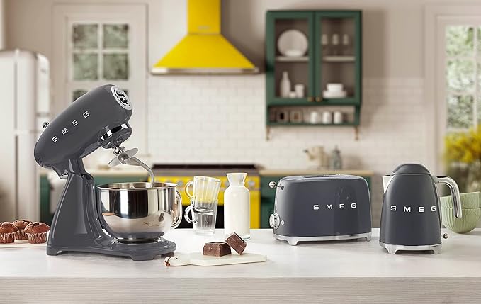 SMEG KLF03 7 Cup Electric Water Kettle, Retro-Style, Soft-Opening Lid, Auto Shut-Off, 360° Swivel Base – Grey
