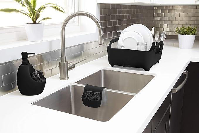 Umbra Saddle Sink Caddy – Flexible Rubber Organizer for Double Kitchen Sink, Storage for Dish Sponge, Scouring Pads and More, Black (330210-040)