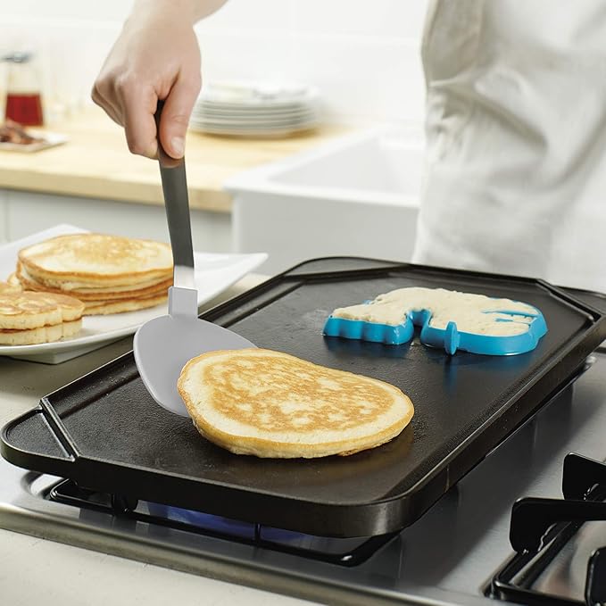 Tovolo Jumbo Nylon Flex Turner, Oversized Pancake Turner, Flexible Kitchen Spatula for Non-Stick Cookware, Scratch-Resistant Nylon Kitchen Utensil for Cooking & Flipping Eggs, Oyster Gray