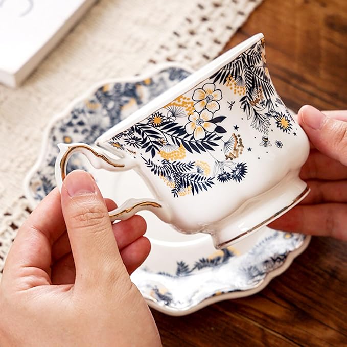 Elegant Retro Ceramic Tea Cups and Saucers Ceramic Coffee Mugs Tea Party Sets 8.45oz/260ml Colorful Flowers