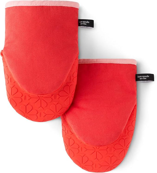 Kate Spade New York Spade Flower Soft Silicone Mini Oven Mitt 2-Pack Set, Heat Resistant, Flexible Non-Slip Silicone Grip, Red/Pink, 5.5"X8"