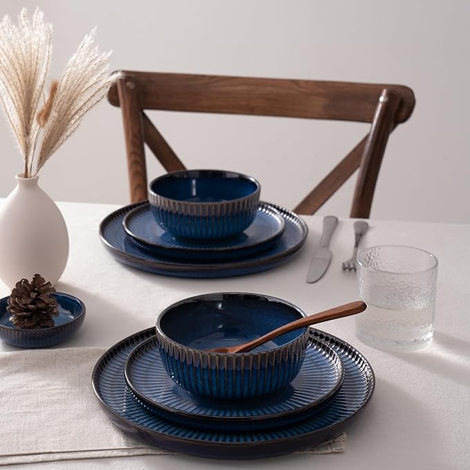 Famiware Starlight Dinnerware Sets, Plates and Bowls Dish Set of 4 (12 Pieces), Ribbed Textured Tableware - Dishwasher & Microwave Safe, Chip & Scratch Resistant, Reactive Glaze, Starry Blue