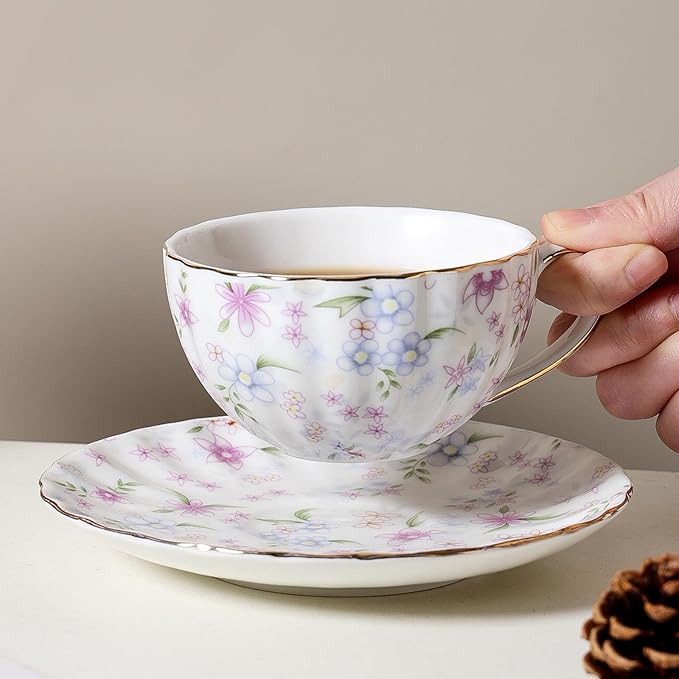 Bone China teacups,Vintage flower Pattern Espresso Teacups and Saucers,ceramic Coffee Mug Set & tea cups for women,about 7 oz(200 ml), Style01