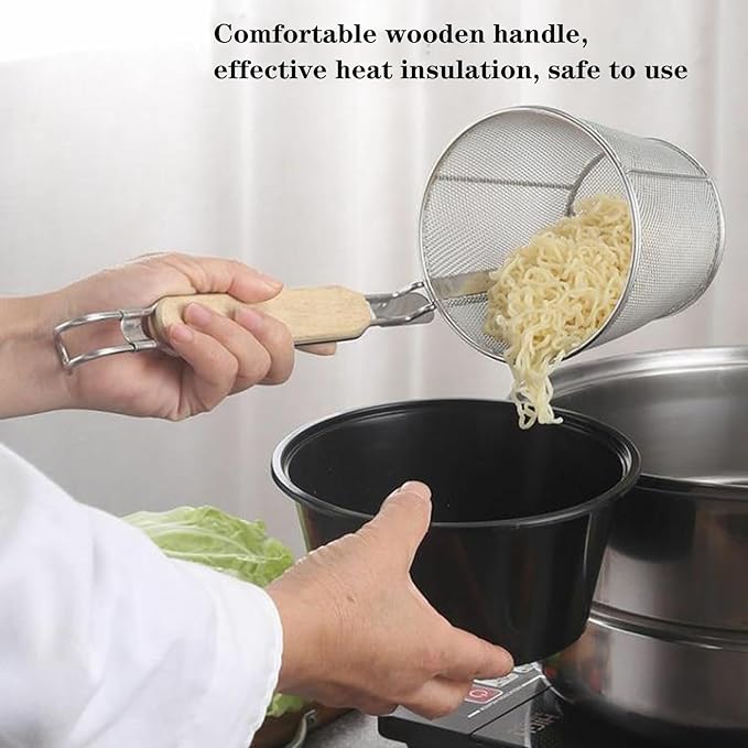 2 Pieces Pasta Strainer Basket Stainless Steel Fine mesh Pasta Strainer Basket with Wooden Handle Good For Boiling Food Spaghetti Dumpling (Dia 5.5inch/14cm)