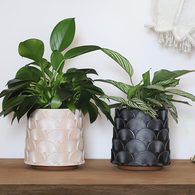 GUGUGO Pearl Sage Green Scale Planter, Cute Unique Plant Pot with Drainage, Eclectic Colorful Small Flower Planters Pots for Indoor & Outdoor Plants, Rainbow Funny Succulent Gardening Pot Gifts