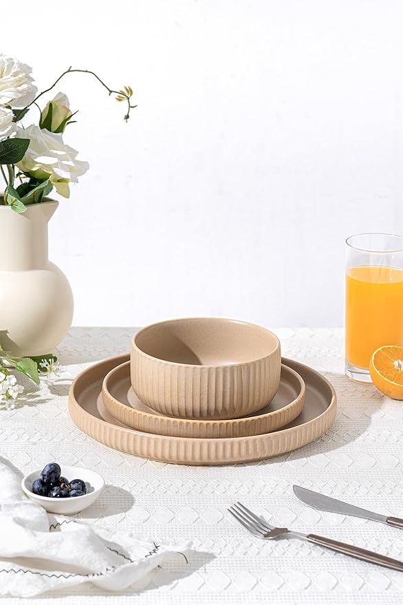 Natural Stoneware Dish Set,18 Piece Plates and Bowls Sets in Warm Beige – Dinnerware for 6 for Warmhearted Homes & Everyday Harmony