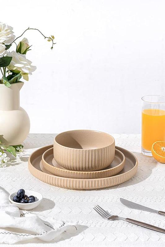 Natural Stoneware Dish Set,18 Piece Plates and Bowls Sets in Warm Beige – Dinnerware for 6 for Warmhearted Homes & Everyday Harmony