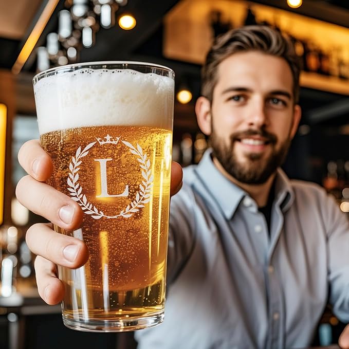 Personalized Beer Glasses Gifts for Men, 16 oz Pint Glasses Monogrammed A-Z Drinking Glass Cups Customized Gift, Unique Christmas Anniversary Birthday Gifts for Men Him Dad Brother Husband Grandpa (L)
