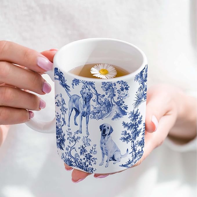 Labrador Blue French Toile Mug, Labradors Lover Gifts for Women, Blue Chinoiserie Toile Coffee Cup for Labrador Mom, Dog Lovers Tea Coffee Mug Birthday Gifts for Dog Owners, 11oz