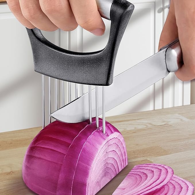 Stainless Steel Onion Holder for Slicing with A Garlic Peeler, Onion Slicer Holder, nion Cutter for Slicing of Onions, Tomatoes, Avocados, Eggs and Other Vegetables, KItchen Utensils