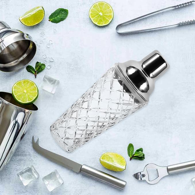 Glass Cocktail Shaker with Stainless Steel Lid Transparent Hand Shaker for Mixing Cocktails Milk Tea and Beverages Bar Tool with Stylish Pineapple Texture Cap for Home Bartenders