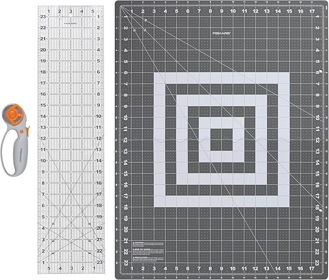 Fiskars Loop Set, Rotary Cutter with 45mm Steel Blade, Sewing Ruler for Precise Measures, Folding Cutting Mat for All Fabric Cutting Needs, Grey