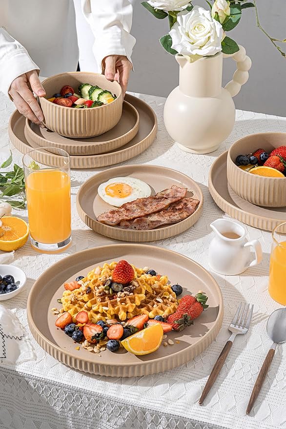 Natural Stoneware Dish Set,18 Piece Plates and Bowls Sets in Warm Beige – Dinnerware for 6 for Warmhearted Homes & Everyday Harmony