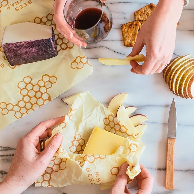 Bee's Wrap Beeswax Wraps for Food - Honeycomb Large 3 Pack Made in USA Reusable & Organic Food Wraps, Sandwich Wrap & Bowl Covers - Eco-Friendly Alternative to Aluminum Foil & Plastic Wrap