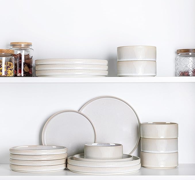 TheTerra Ceramic Dinnerware Sets for 6, 18 Pieces Porcelain Lightweight Plates and Bowls Sets, Scratch Resistant Dish Set, Oven & Microwave & Dishwasher Safe, Reactive White