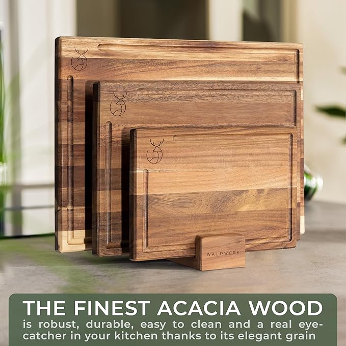 WALDWERK Cutting Board Set (15.75 x 12/13 x 9.5/10 x 7 in) out of Solid Acacia Wood - 0,8 in Thick Cutting Boards for Kitchen - Wood Cutting Boards - Wooden Chopping Boards for Kitchen