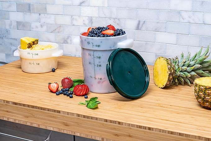 Carlisle FoodService Products Storplus Round Food Storage Container with Stackable Design for Catering, Buffets, Restaurants, Polyethylene (Pe), 4 Quart, White