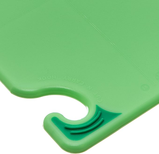San Jamar Saf-T-Grip Plastic Cutting Board with Safety Hook, 6" x 9" x 0.375", Green