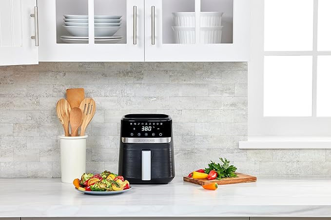 BLACK+DECKER Purifry 2QT Air Fryer, Crispy Deep Fried Taste without the Fat, Plus Bake, Dehydrate, and Keep Food Warm, Digital Touchscreen and Auto Shut-Off