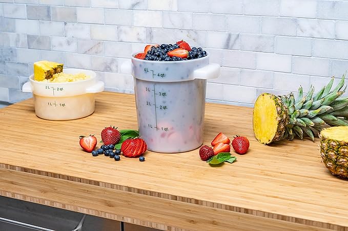 Carlisle FoodService Products Storplus Round Food Storage Container with Stackable Design for Catering, Buffets, Restaurants, Polyethylene (Pe), 4 Quart, White
