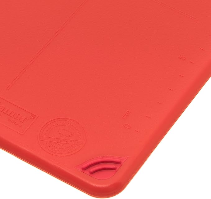 San Jamar Saf-T-Grip Plastic Cutting Board with Safety Hook, 6" x 9" x 0.375", Red