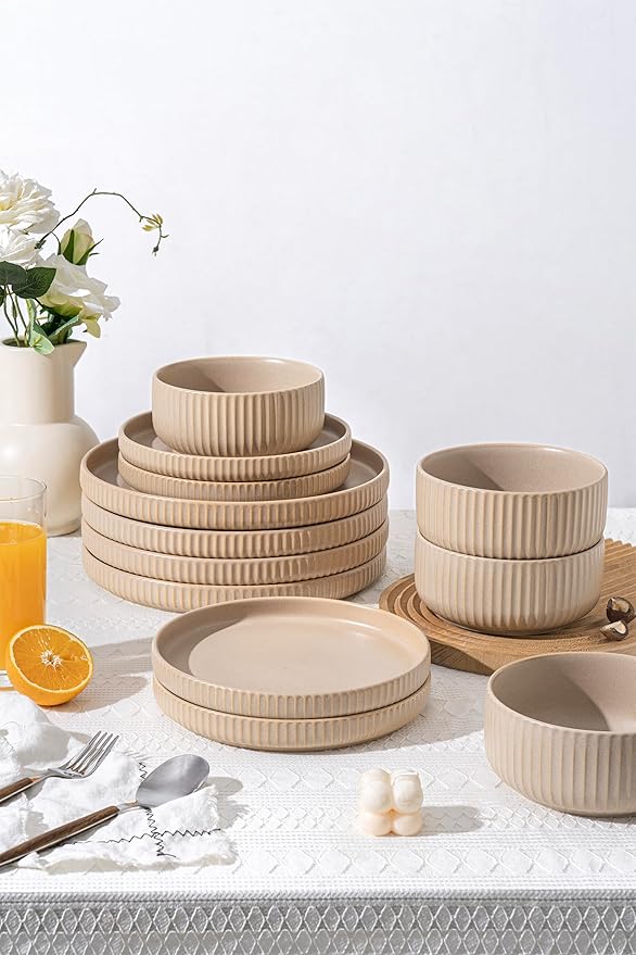Natural Stoneware Dish Set,18 Piece Plates and Bowls Sets in Warm Beige – Dinnerware for 6 for Warmhearted Homes & Everyday Harmony
