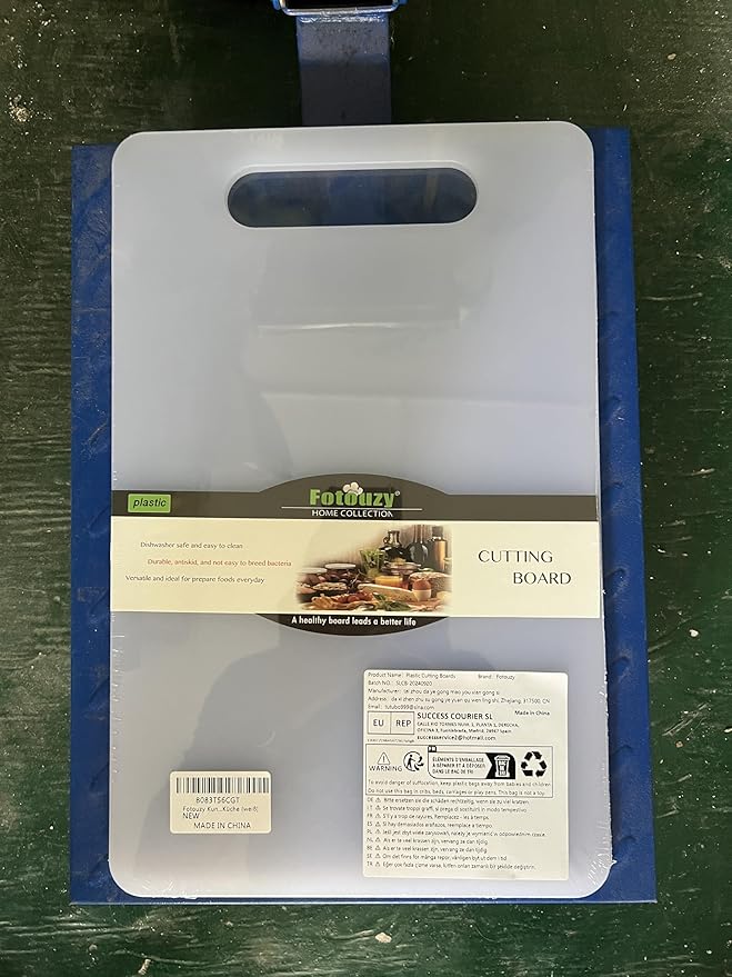 Fotouzy Plastic Utility Cutting Board with Handles, Food Safe PP Material, Dishwasher Safe, Thick Chopping Board, Large Size, Easy Grip Handle, for Kitchen (White)