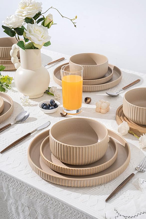 Natural Stoneware Dish Set,18 Piece Plates and Bowls Sets in Warm Beige – Dinnerware for 6 for Warmhearted Homes & Everyday Harmony