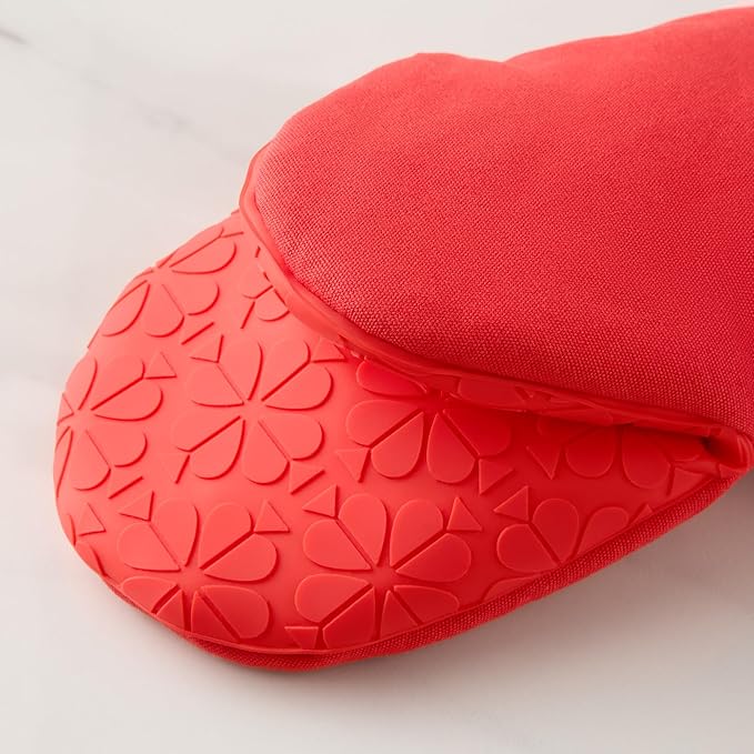 Kate Spade New York Spade Flower Soft Silicone Mini Oven Mitt 2-Pack Set, Heat Resistant, Flexible Non-Slip Silicone Grip, Red/Pink, 5.5"X8"