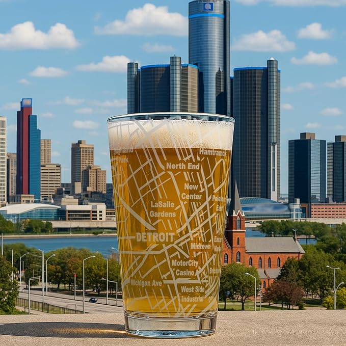 Greenline Goods – Detroit, MI Map Pint Beer Glasses (Set of 2), 16 oz – Etched Wrap Design