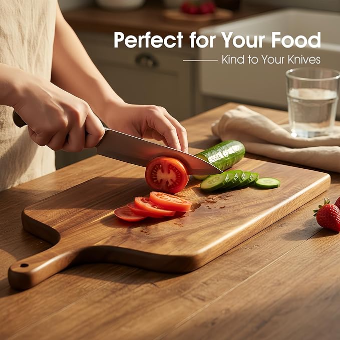 Acacia Wood Charcuterie & Cutting Board with Handle, High-Quality Multi-Purpose Cheese Serving Board with Clear Grain and Warm Natural Color - Ideal for Steak, Appetizers, Snacks & Kitchen Gift Giving